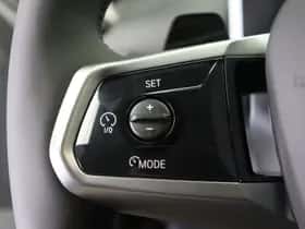BMW i5 (2026) thumbnail 16