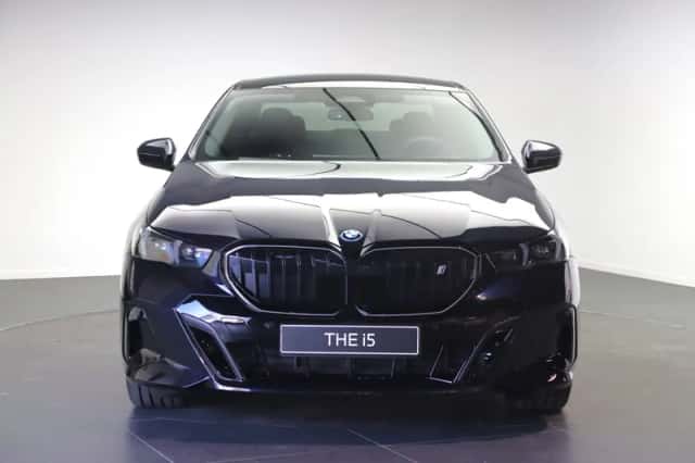 BMW i5 (2026) thumbnail 5