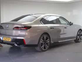 BMW 7-Serie (2023) thumbnail 3
