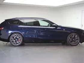 BMW i5 (2025) thumbnail 4