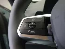 BMW iX2 (2025) thumbnail 12