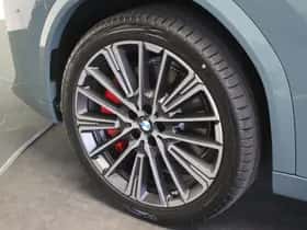 BMW iX2 (2025) thumbnail 7