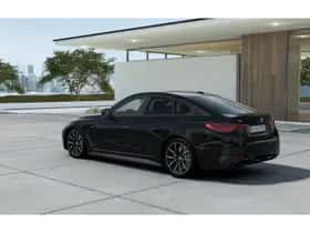 BMW i4 (2026) thumbnail 2
