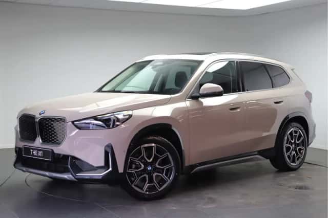 BMW iX1 (2026) thumbnail 1