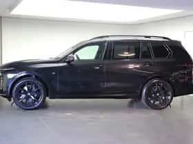 BMW X7 (2026) thumbnail 3