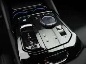 BMW i5 (2026) thumbnail 17