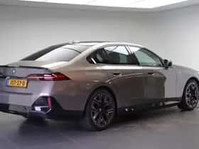 BMW i5 (2026) thumbnail 3