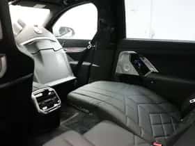 BMW i7 (2025) thumbnail 34