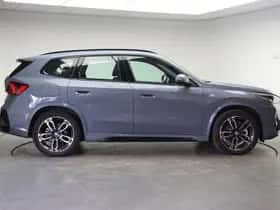 BMW iX1 (2025) thumbnail 5