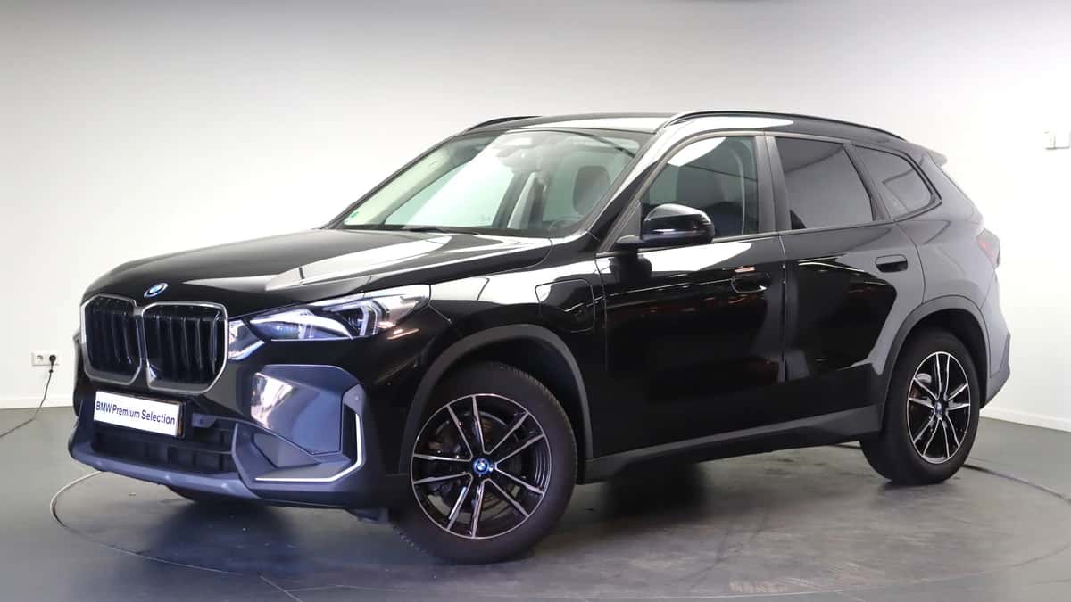 BMW X1 (2023) — foto 1