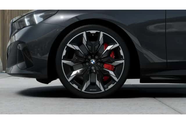 BMW i5 (2026) thumbnail 6