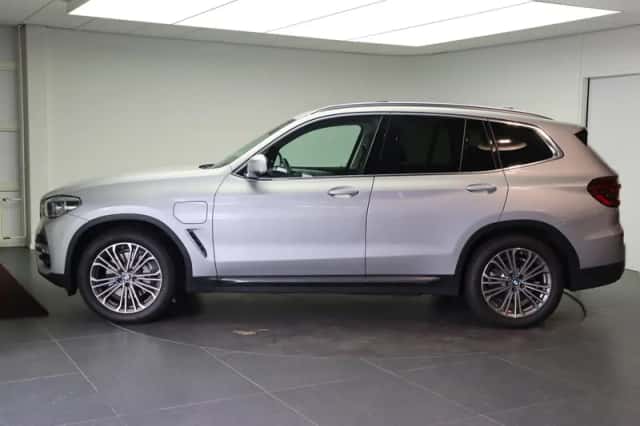 BMW X3 (2020) thumbnail 2