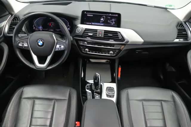 BMW X3 (2020) thumbnail 3