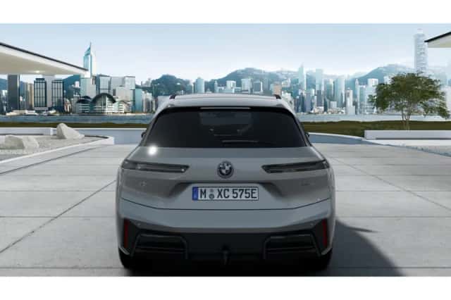 BMW iX (2026) thumbnail 4