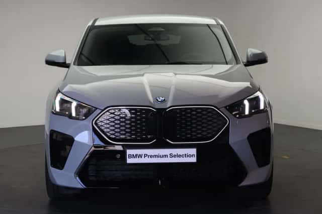 BMW iX2 (2026) thumbnail 5