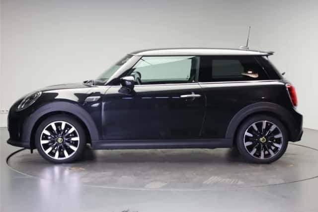 MINI Electric (2022) thumbnail 2