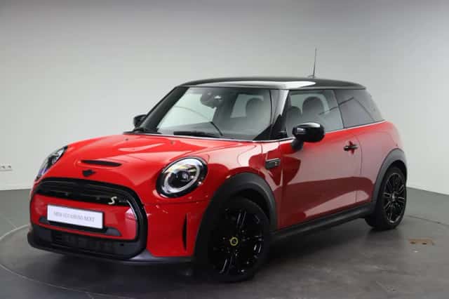MINI Electric (2022) thumbnail 1