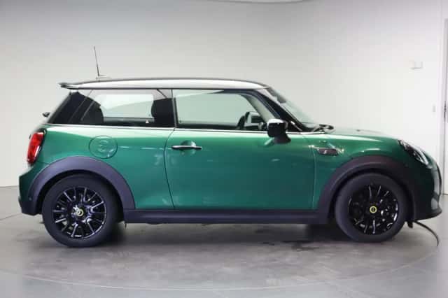 MINI Electric (2022) thumbnail 5