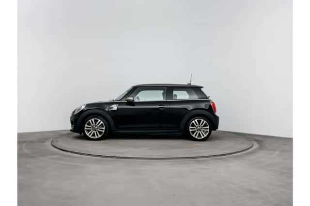 MINI Cooper (2017) thumbnail 2