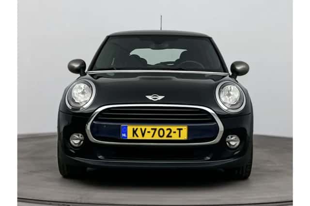 MINI Cooper (2017) thumbnail 5