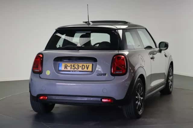 MINI Mini Electric (2022) thumbnail 3