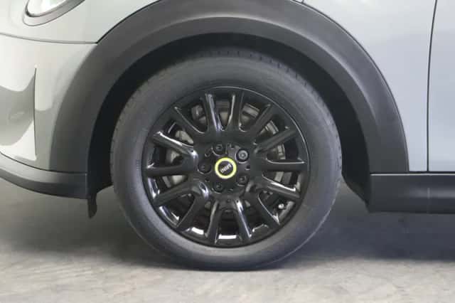 MINI Mini Electric (2022) thumbnail 6