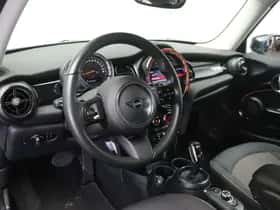 MINI Hatchback (2023) thumbnail 12