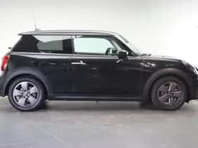 MINI Hatchback (2023) thumbnail 4