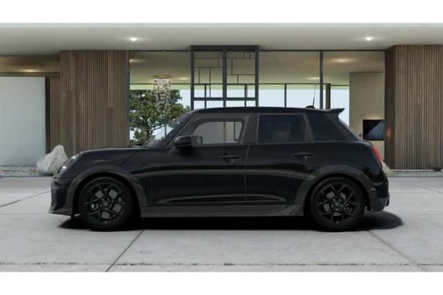 MINI Hatchback (2026) thumbnail 2