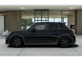 MINI Hatchback (2026) thumbnail 2