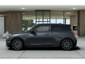 MINI Hatchback (2026) thumbnail 2