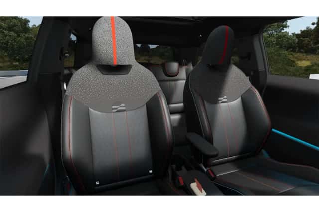 MINI Hatchback (2026) thumbnail 4