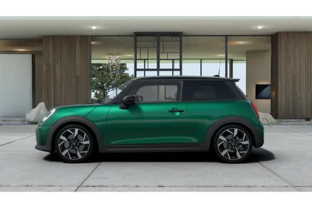 MINI Hatchback (2026) thumbnail 2