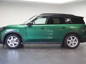 MINI Countryman (2024) thumbnail 2