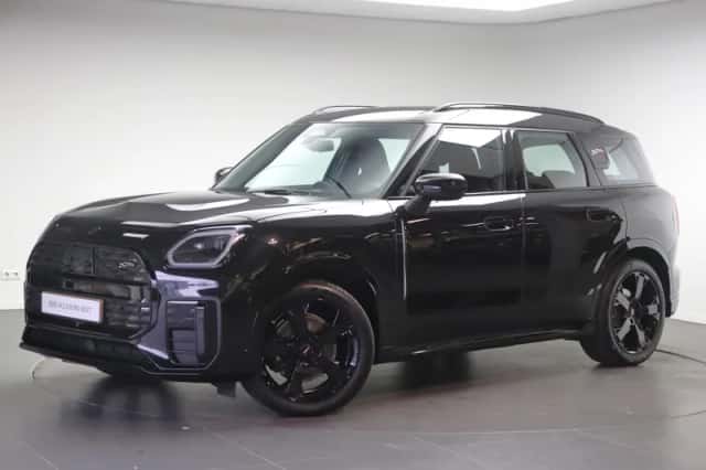 MINI Countryman (2024) thumbnail 1