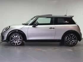 MINI Hatchback (2026) thumbnail 2