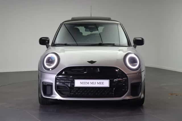 MINI Hatchback (2026) thumbnail 5
