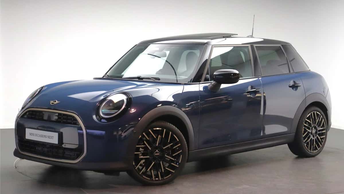 MINI Hatchback (2025) — foto 1