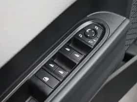 MINI Hatchback (2025) thumbnail 9