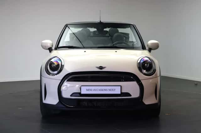 MINI Cabrio (2021) thumbnail 6