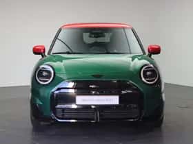 MINI Hatchback (2024) thumbnail 5