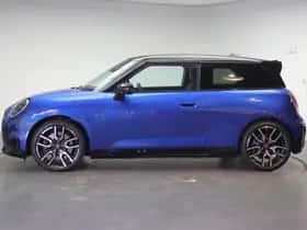 MINI Hatchback (2026) thumbnail 2