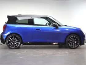 MINI Hatchback (2026) thumbnail 4