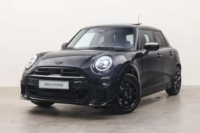 MINI Hatchback (2026) thumbnail 1
