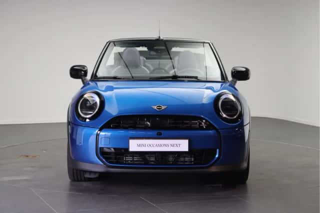 MINI Cabrio (2026) thumbnail 6