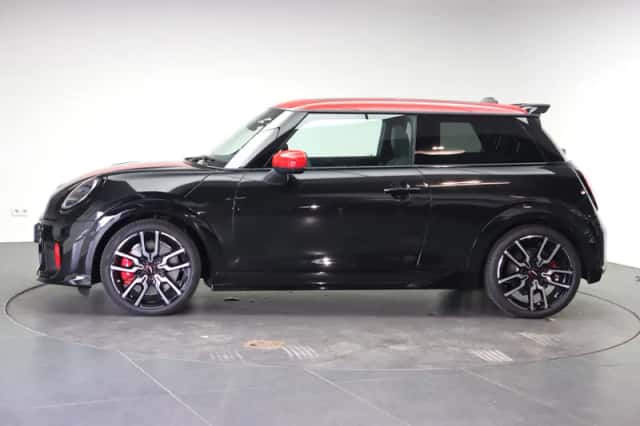MINI Hatchback (2026) thumbnail 2