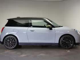 MINI Hatchback (2026) thumbnail 4