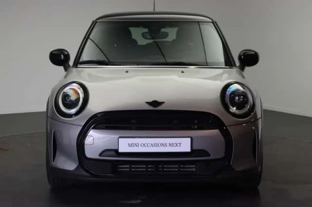 MINI Hatchback (2023) thumbnail 5