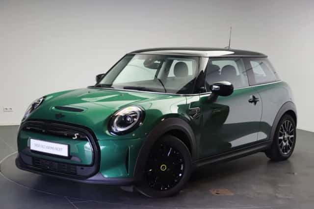 MINI Electric (2022) thumbnail 1