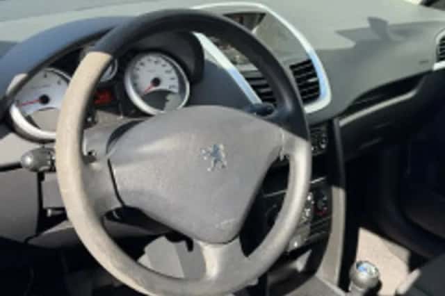Peugeot 207 (2009) thumbnail 3